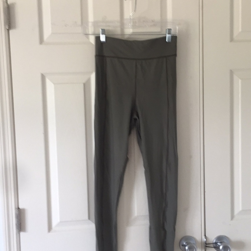 COPY - H&M dark green leggings
